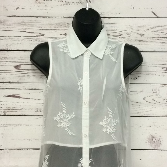 Derek Heart white sheer sleeveless tunic blouse - Picture 2 of 7